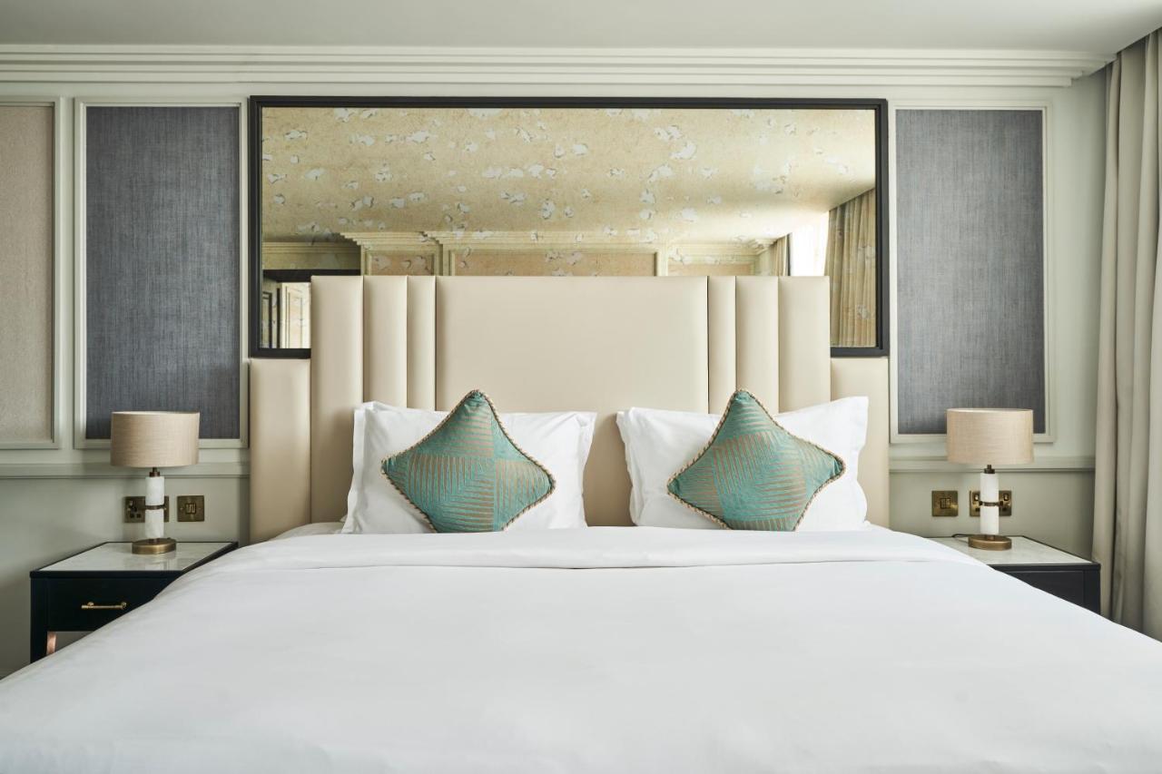 The Royal Horseguards Hotel, Hotel