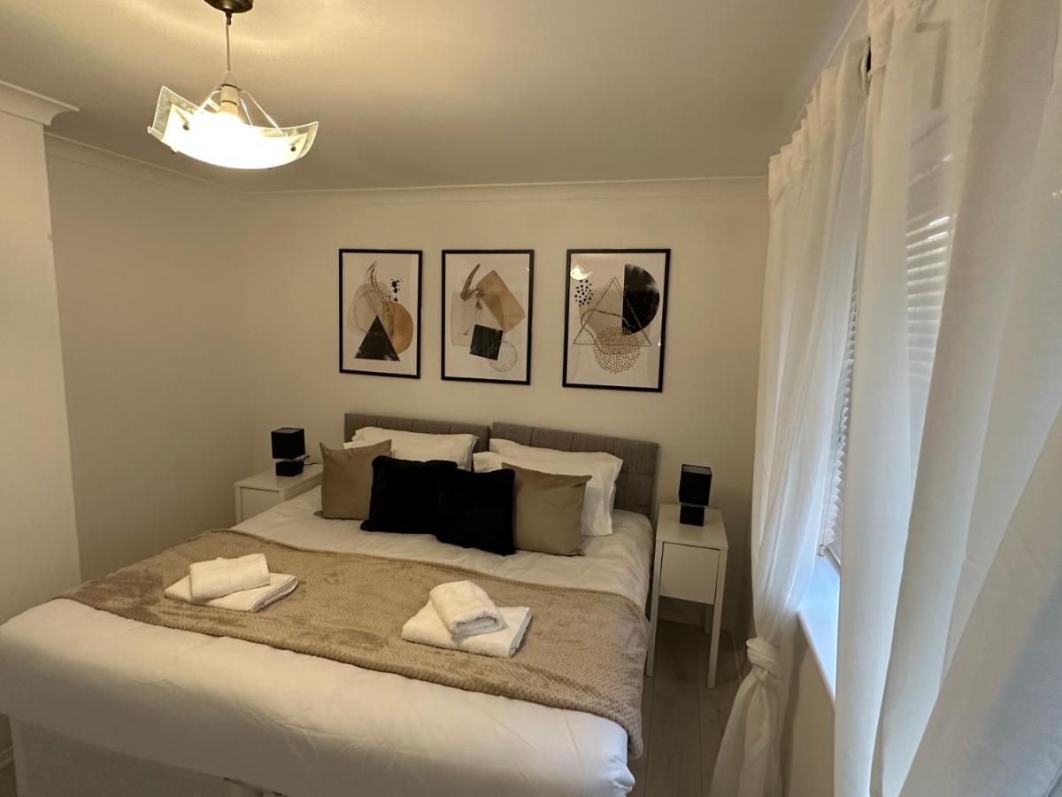 Stylish 1 Bedroom Close To Tooting Bec Station * Londen