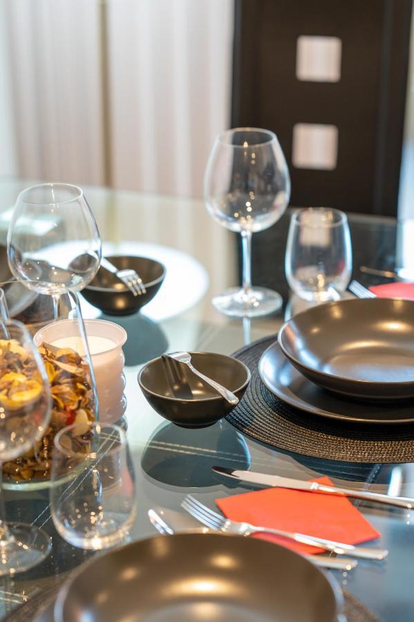 Lux 2 Bedrooms - 2 Bathrooms - F7 Apartment *