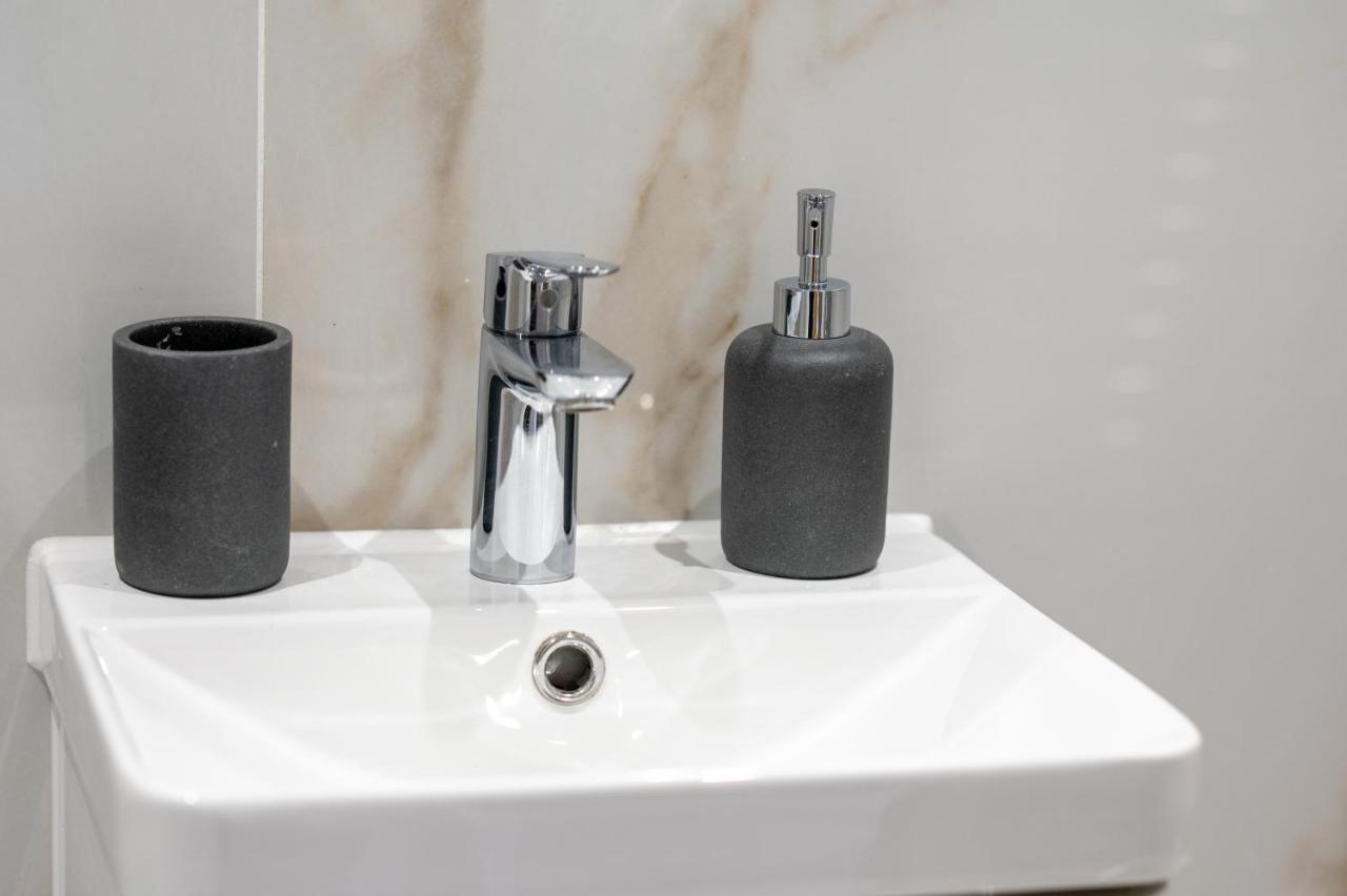 Apartment Lux 2 Bedrooms - 2 Bathrooms - F7 *