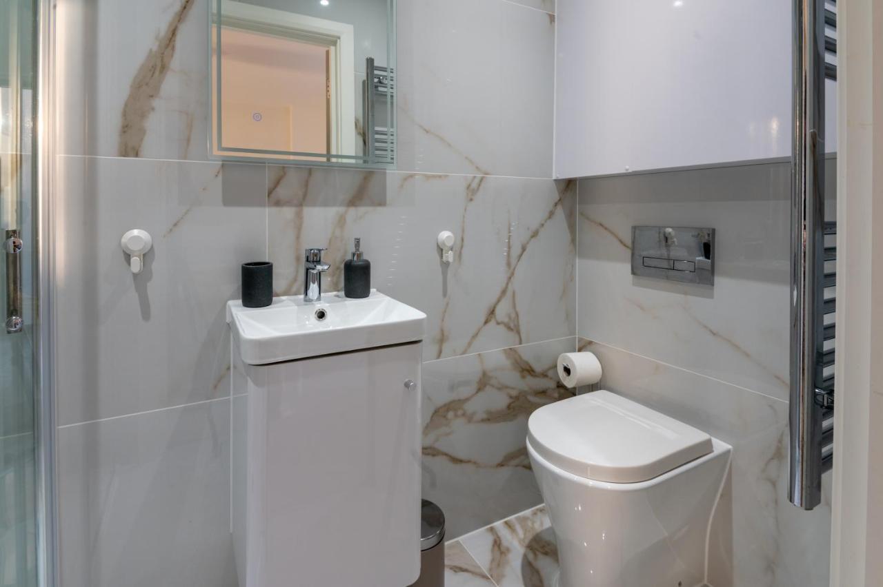 Lux 2 Bedrooms - 2 Bathrooms - F7