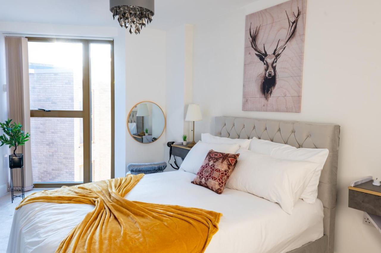 Lux 2 Bedrooms - 2 Bathrooms - F7 Apartment London