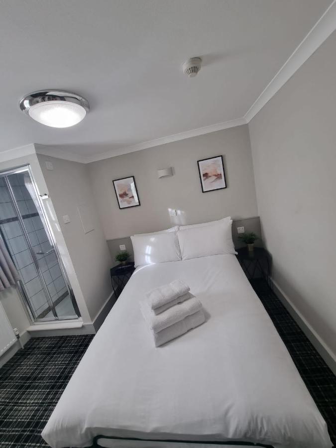 Howard Winchester Hotell 2*