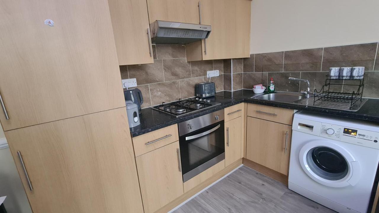 Leilighet Entire 2 Bedroom Home/flat In London, Line