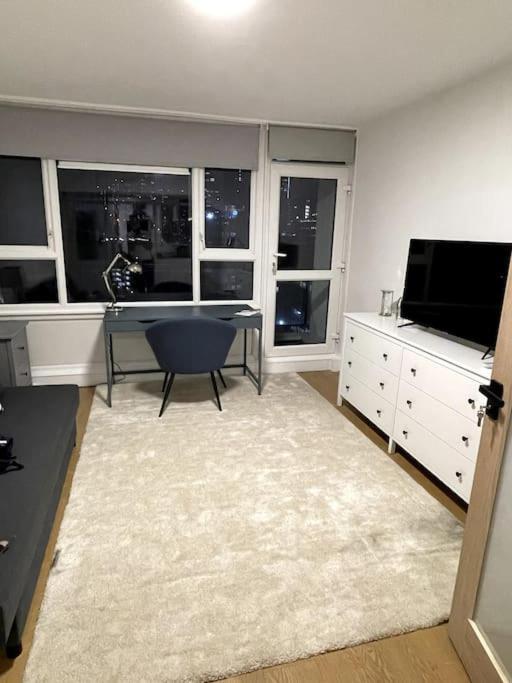 Self-catering Fully Equipped In Vauxhall Appartement *