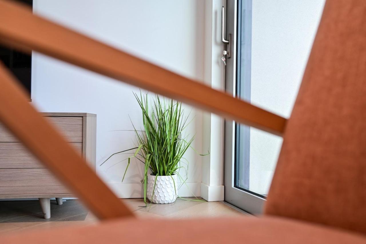 Shypen Apartment *