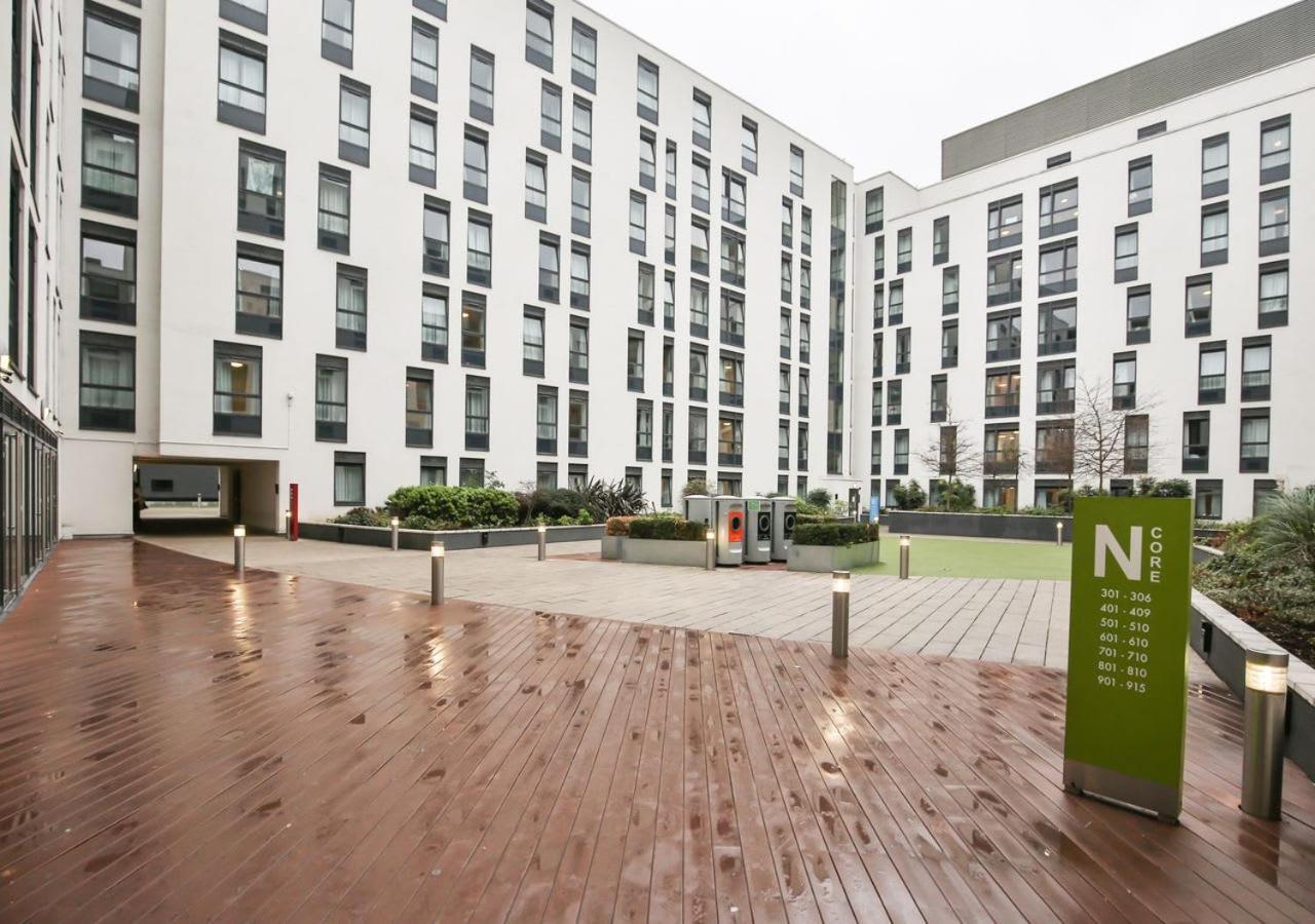 Private Bedrooms And Minutes Away From Wembley Stadium At Sterling Court *