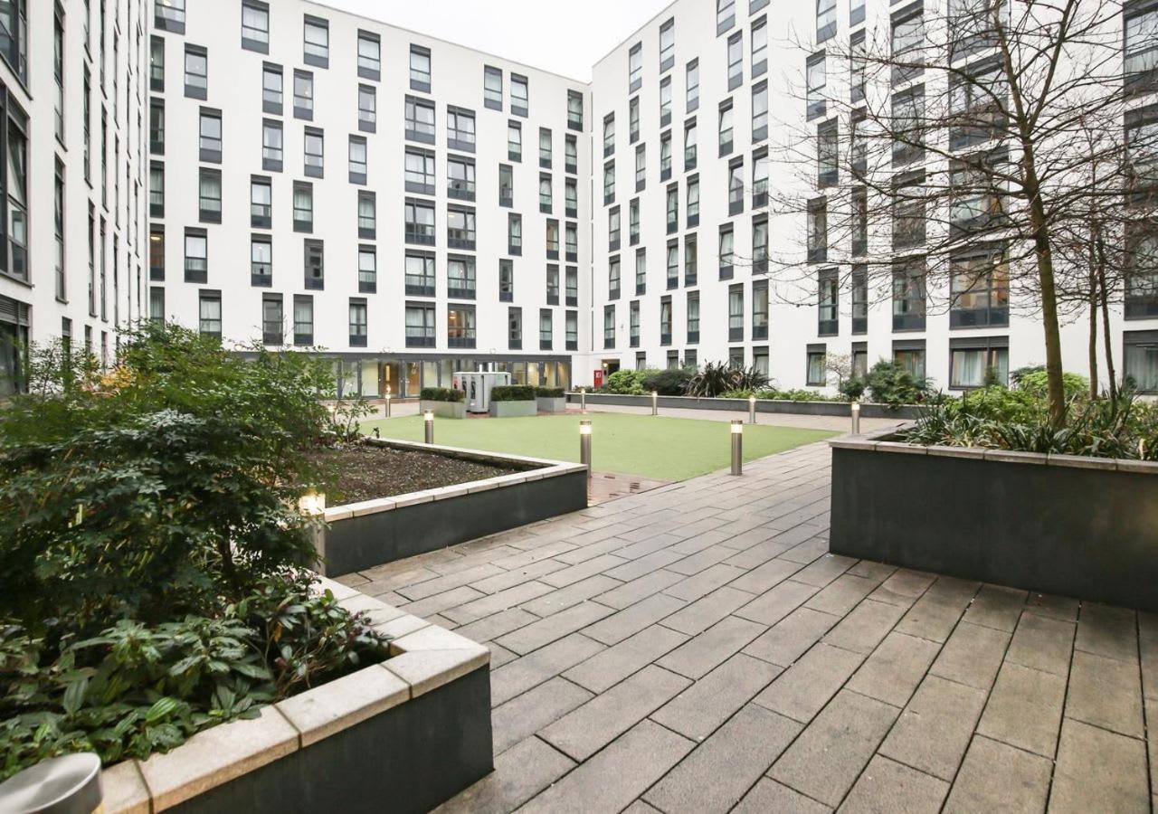 Sterling Court In Wembley Leilighet