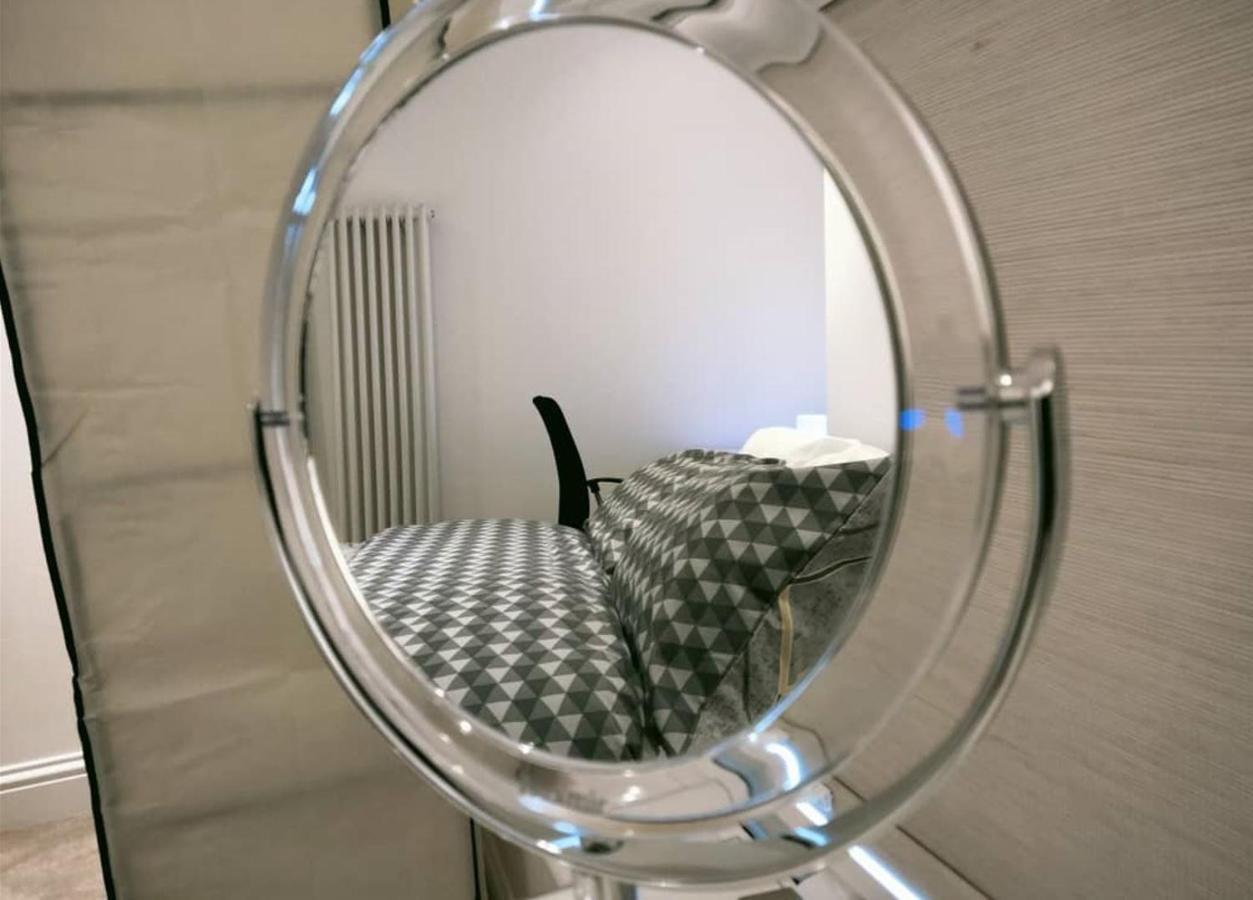 Apartment Fully-equipped Flat In The Of London.