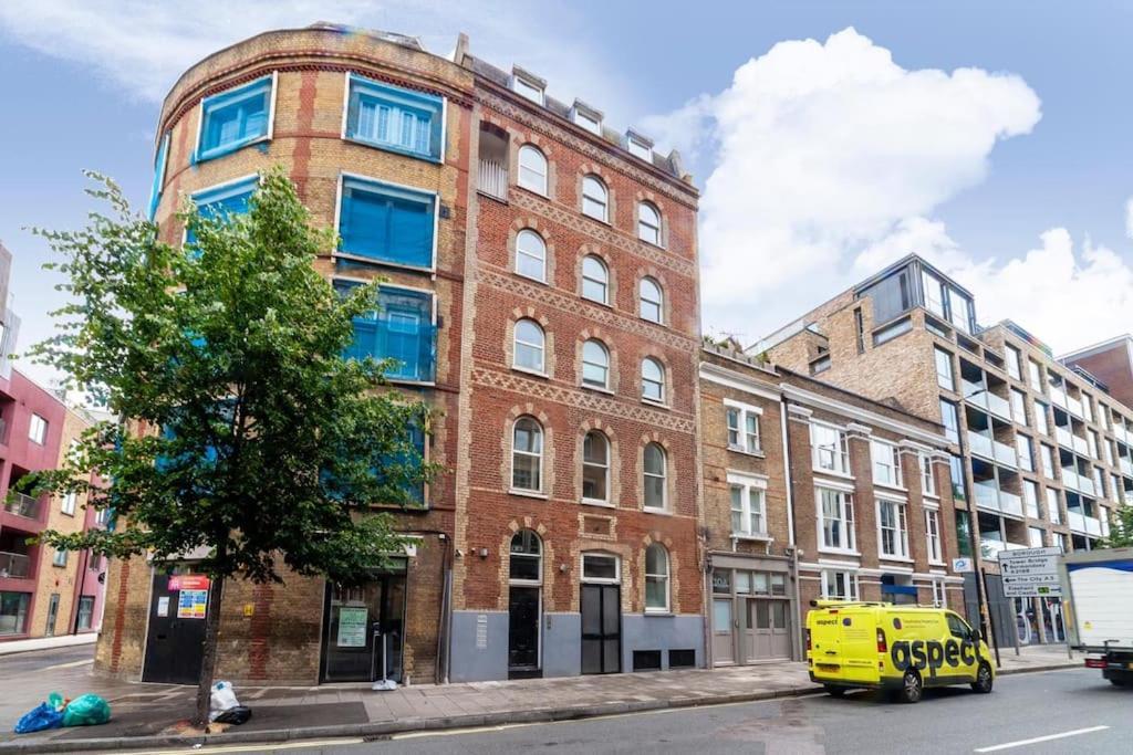 Apartment Top Floor Penthouse Flat With Amazing City View London