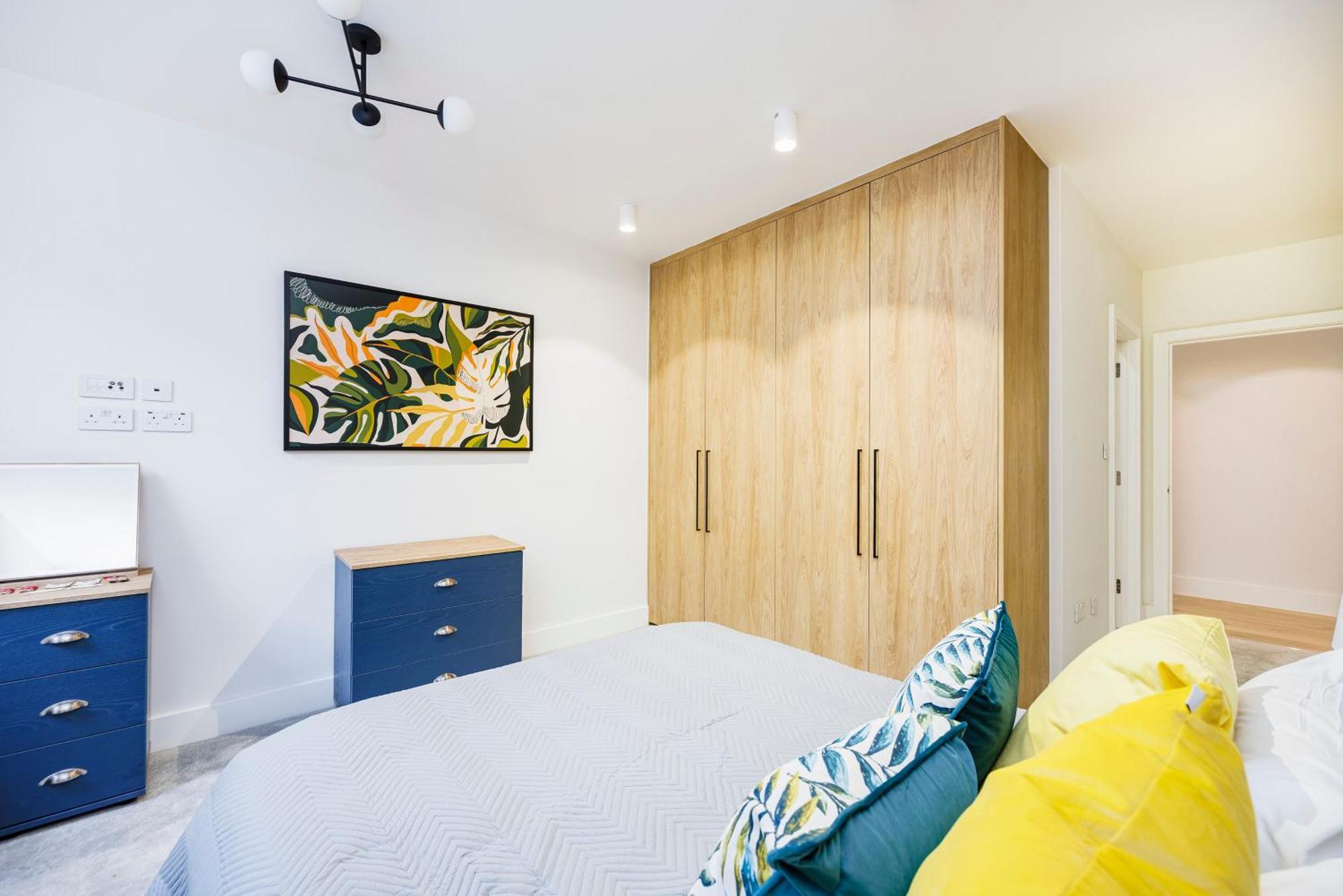 Luxury Spacious 2 Bed Apartment, - Sk Appartement *
