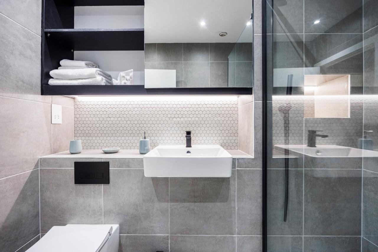 Luxury Spacious 2 Bed Apartment, - Sk Londen