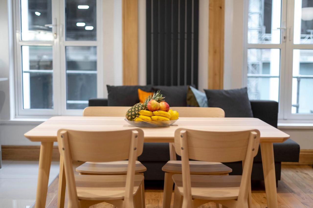 Brand New 1bed - Zone 1 - 4 Stations Nearby * Londen
