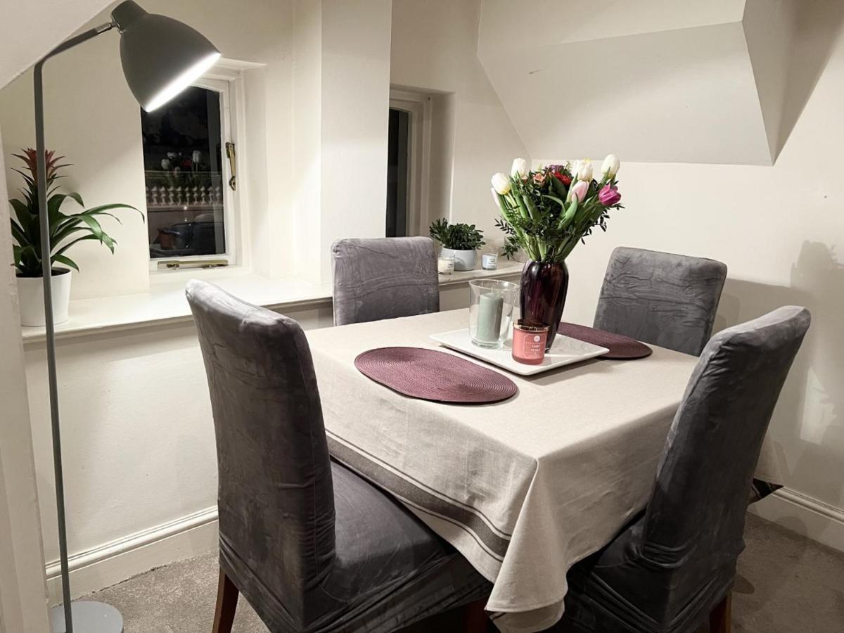 Privatunterkunft Double Bedroom With En-suite Bathroom In Chelsea - - Share