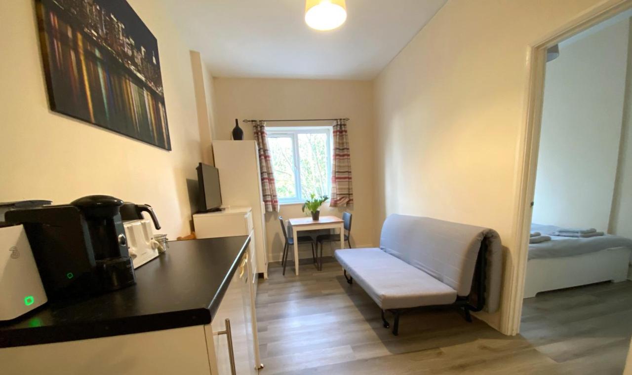 Lovely 1-bedroom Flat In Apartment