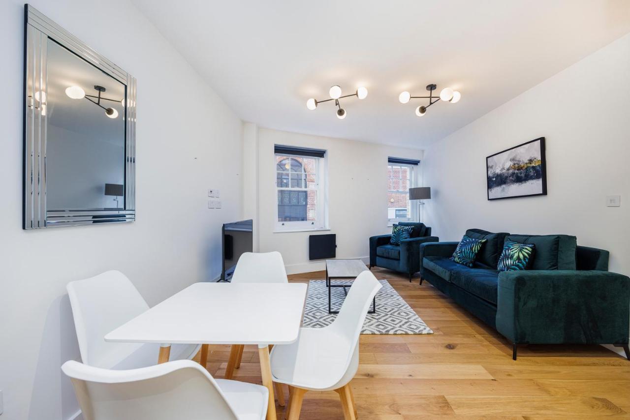 Luxury Spacious 2 Bed Apartment, - Sk Appartement
