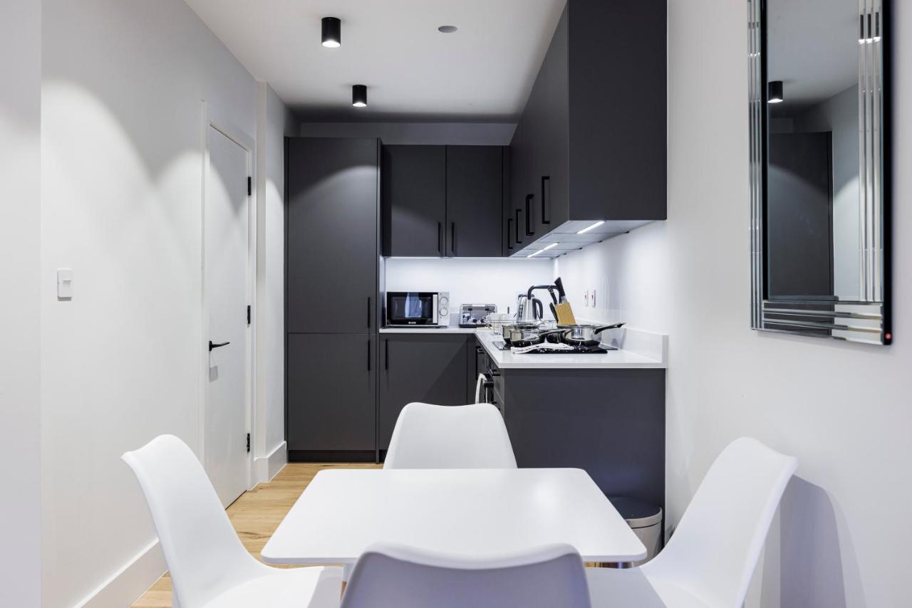 Luxury Spacious 2 Bed Apartment, - Sk Appartement *