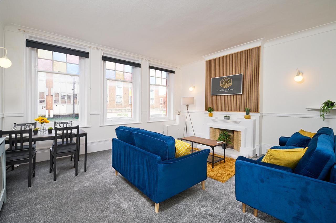 Spacious 3 Bedroom Apartment- Crouch End London