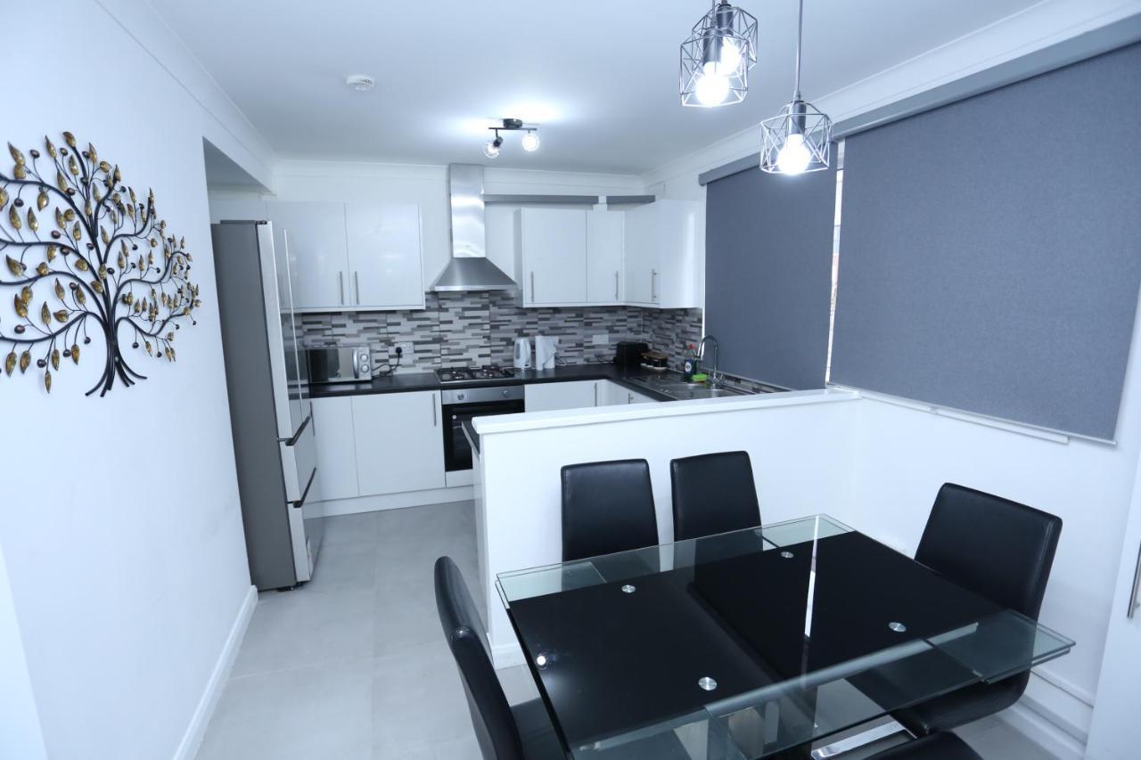 Abbeywood Station House London *
