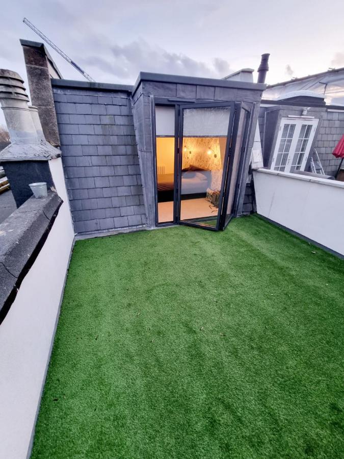 Leilighet Stylish With Terrace & Parking