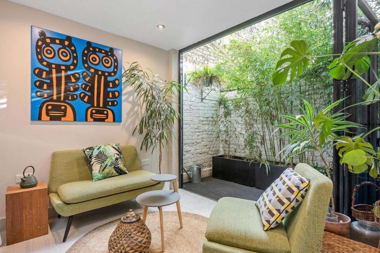 Luxury With 3 Bedrooms Leilighet London