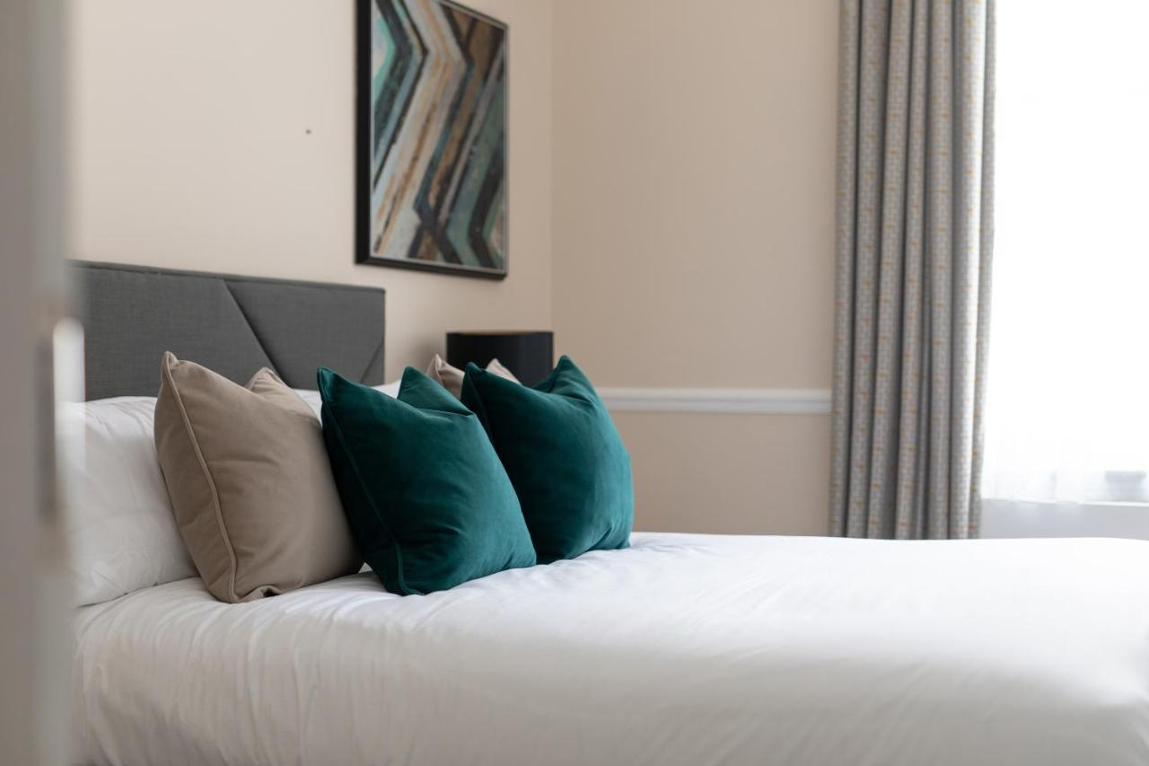 Super Central! Mayfair Family Flat Sleeps 6 *