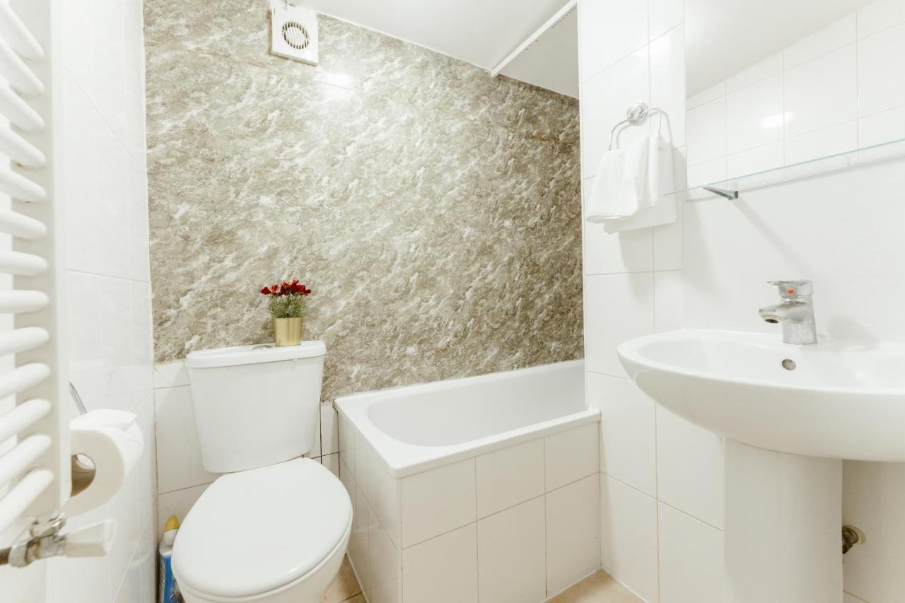 Upton Park Bedrooms 25 Min To Gasthuis Londen
