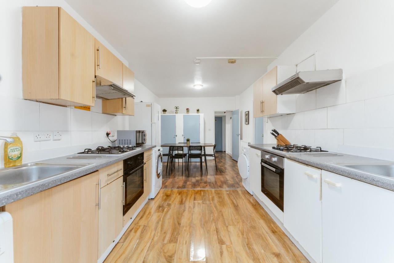 Upton Park Bedrooms 25 Min To * Londen