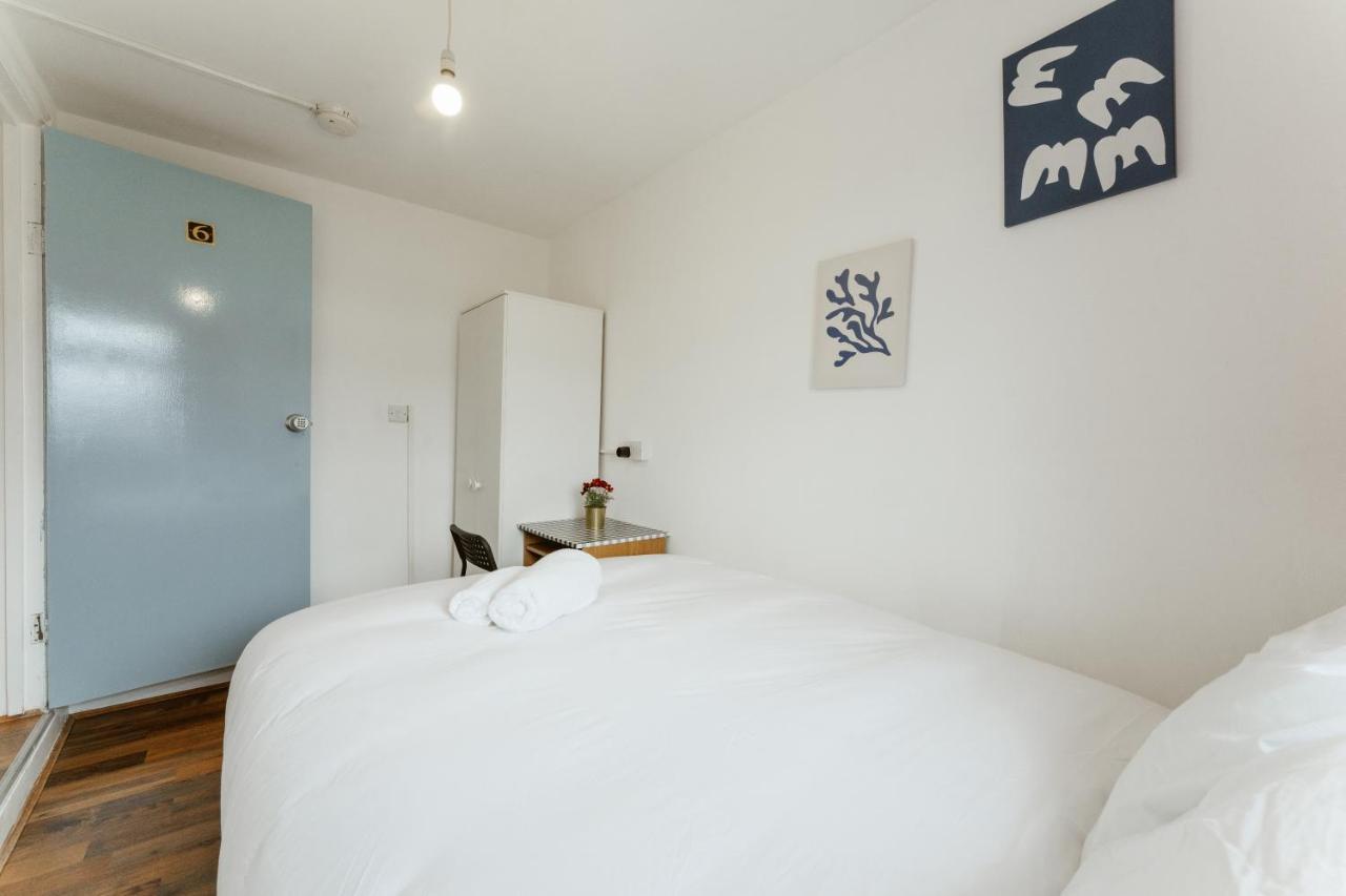 Upton Park Bedrooms 25 Min To Londen