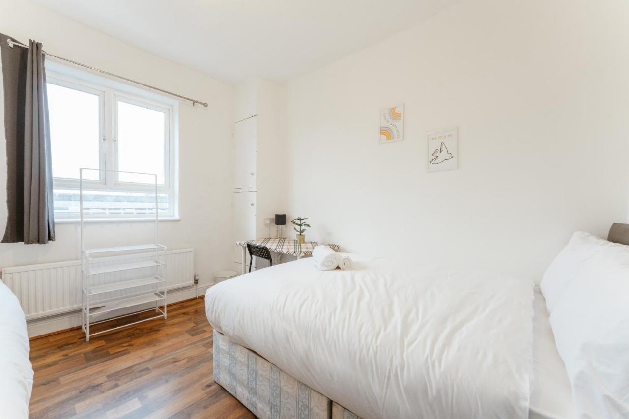 Upton Park Bedrooms 25 Min To Gasthuis