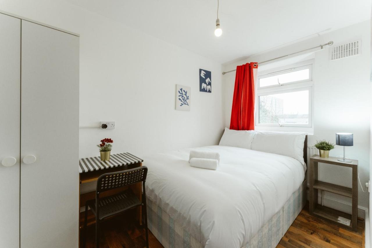 Upton Park Bedrooms 25 Min To Londen