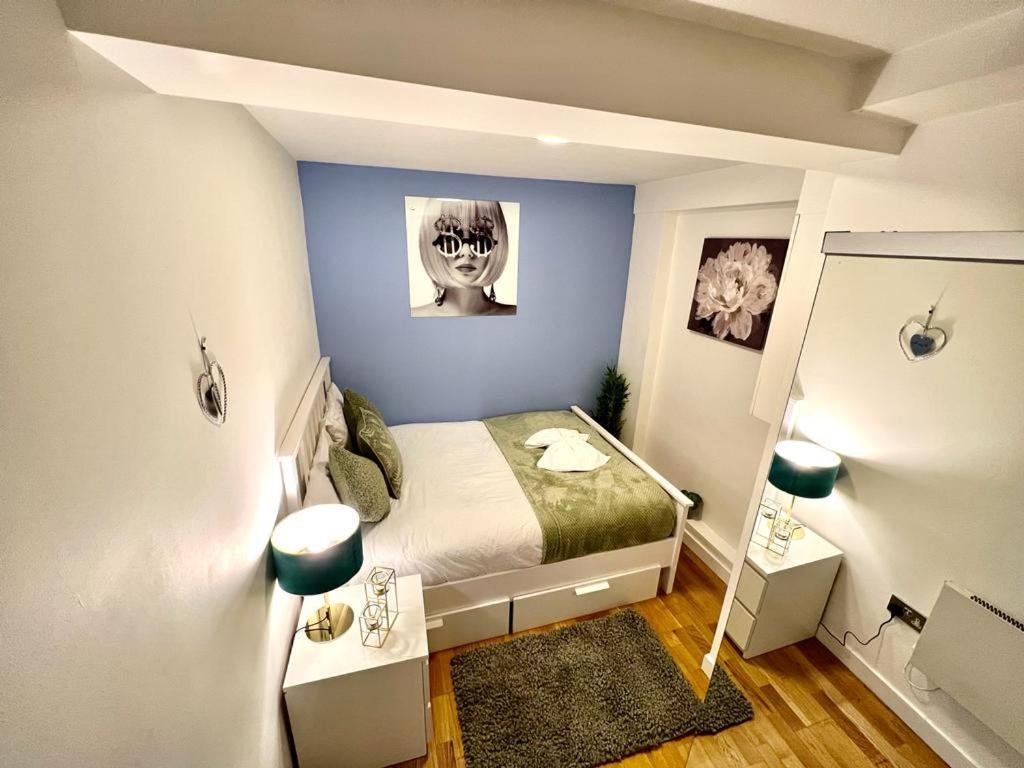 Apartment Park Lane Two Bedroom Flat *