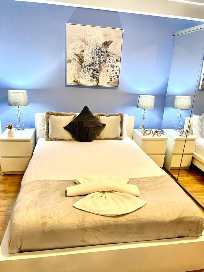 Apartment Park Lane Two Bedroom Flat