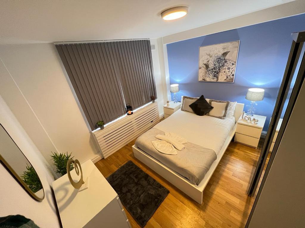 Apartment Park Lane Two Bedroom Flat