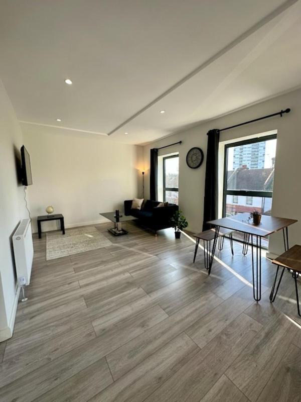 Stratford With Balcony Appartement Londen