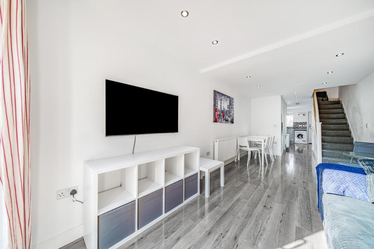 Apartment Entire House - Three Bed House In Peckham London