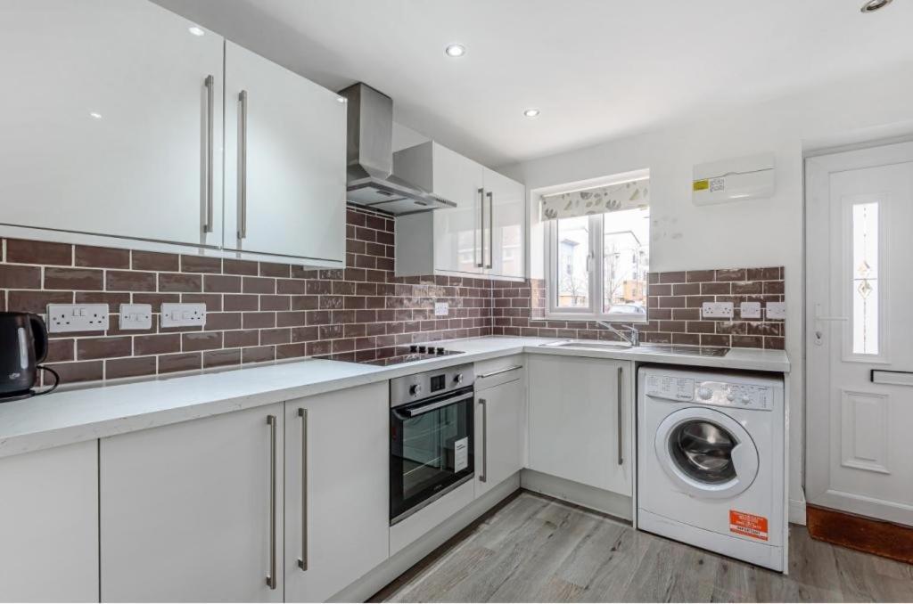 Apartment Entire House - Three Bed House In Peckham