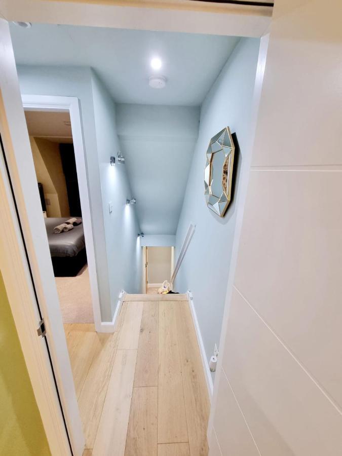 Leilighet Stylish With Terrace & Parking London