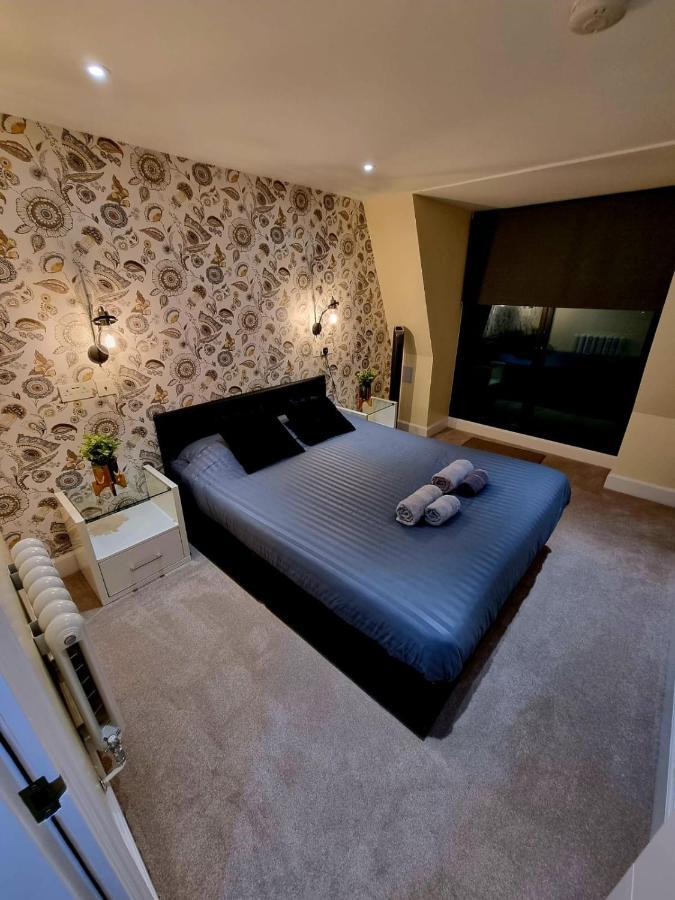 Stylish With Terrace & Parking Leilighet