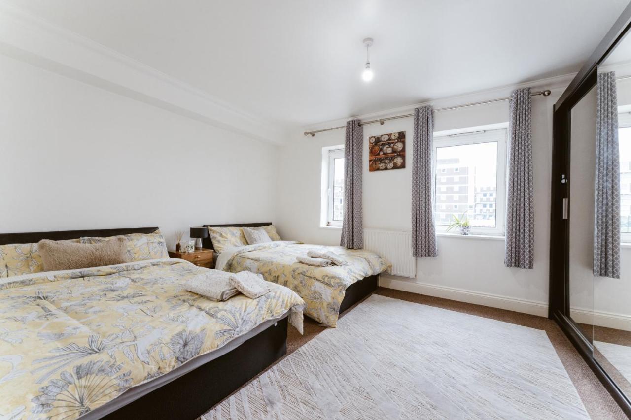 Hipster 5 Double Beds , 2 Big Bedrooms In Hackney *