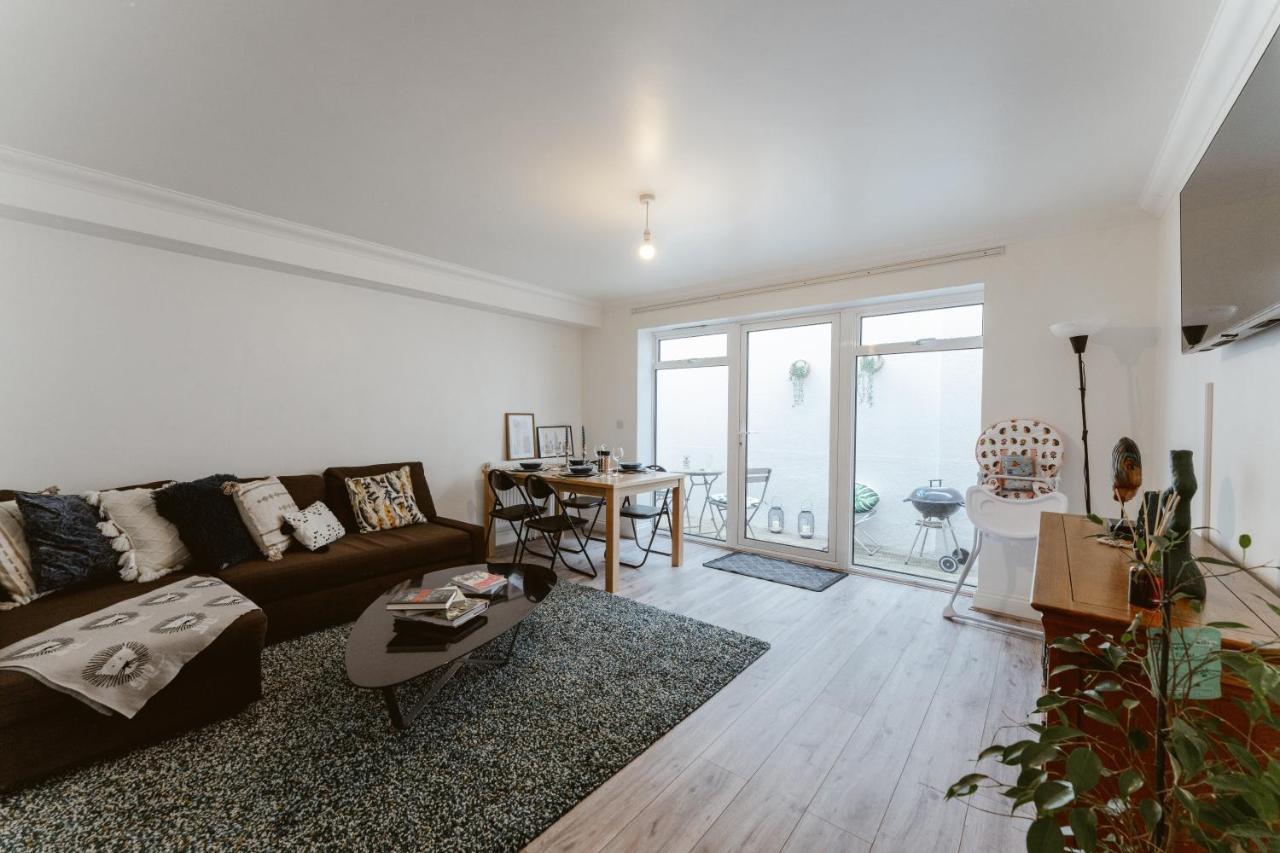 Hipster 5 Double Beds , 2 Big Bedrooms In Hackney