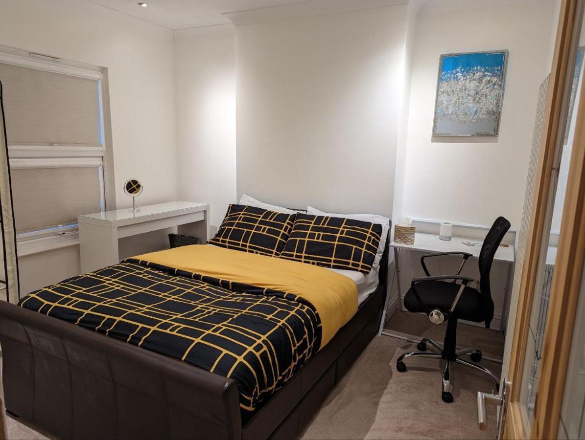 Fully-equipped Flat In The Of London. London