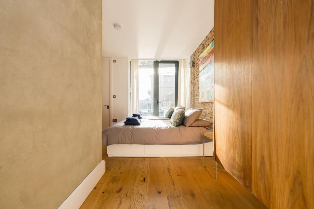Cool Loft In Fashionable East Appartement Londen