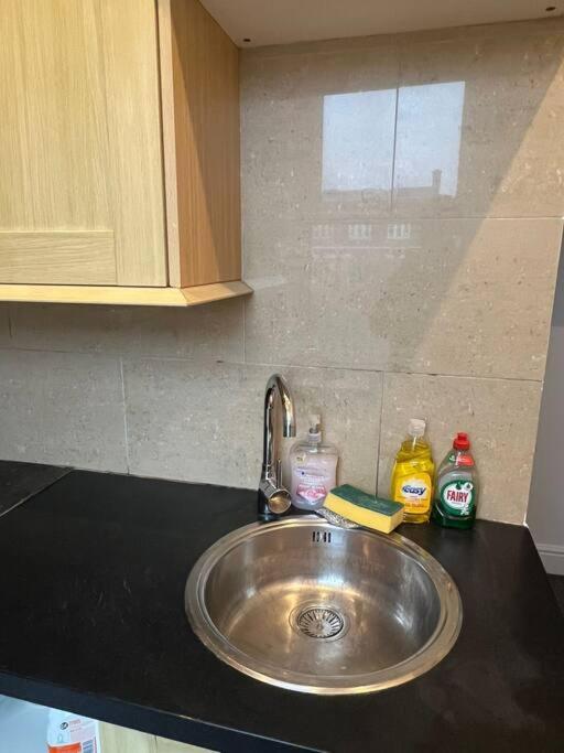 Appartement 001- Lovely 3-bedroom Very Close To Oxford Street *
