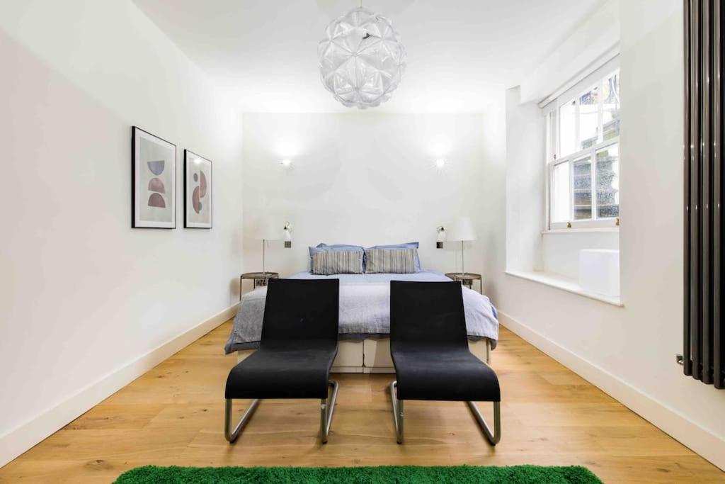 Stunning Notting Hill, 3 Bd, Fine Street, Garden Apartment *
