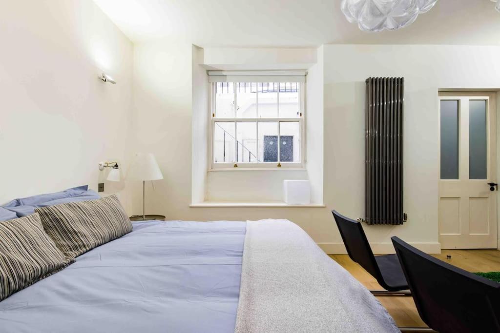 Stunning Notting Hill, 3 Bd, Fine Street, Garden Apartment London