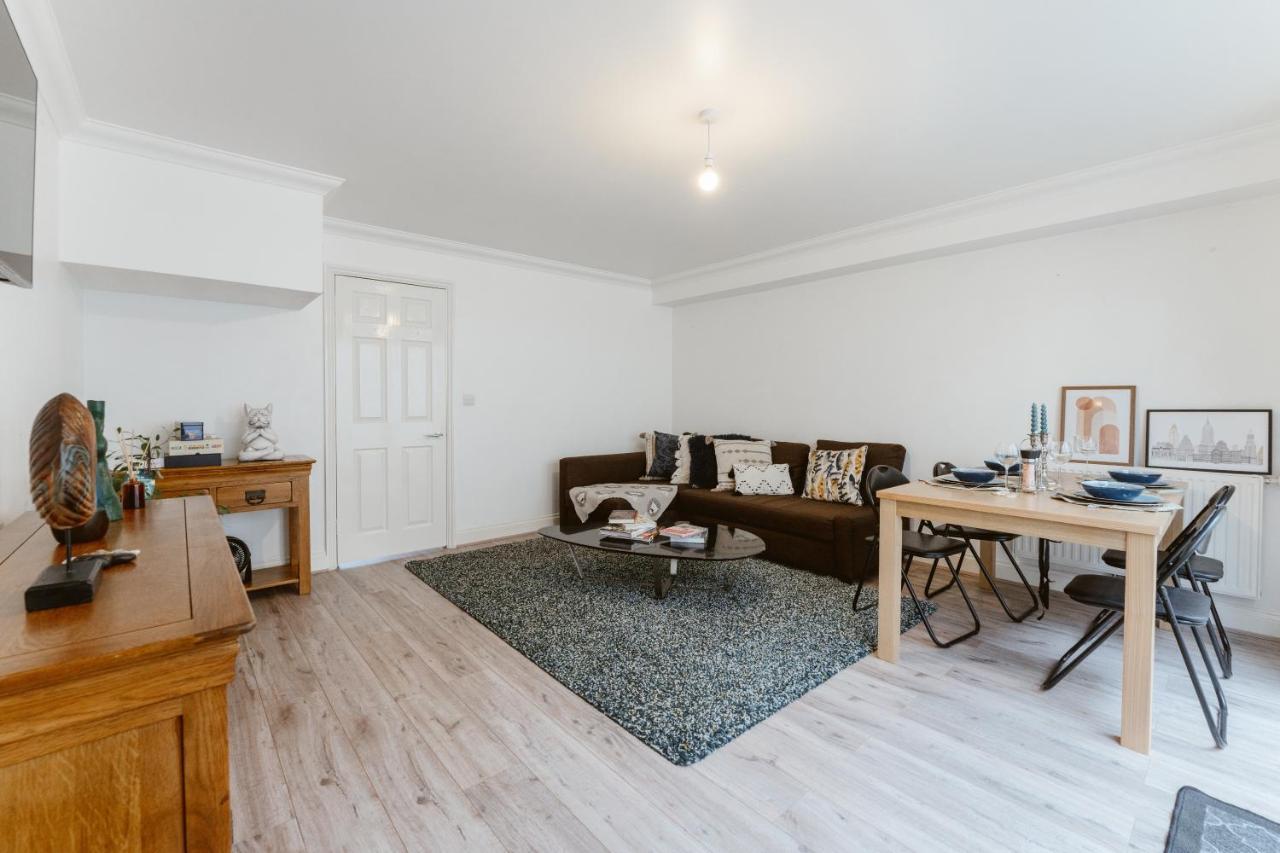 Hipster 5 Double Beds , 2 Big Bedrooms In Hackney * London
