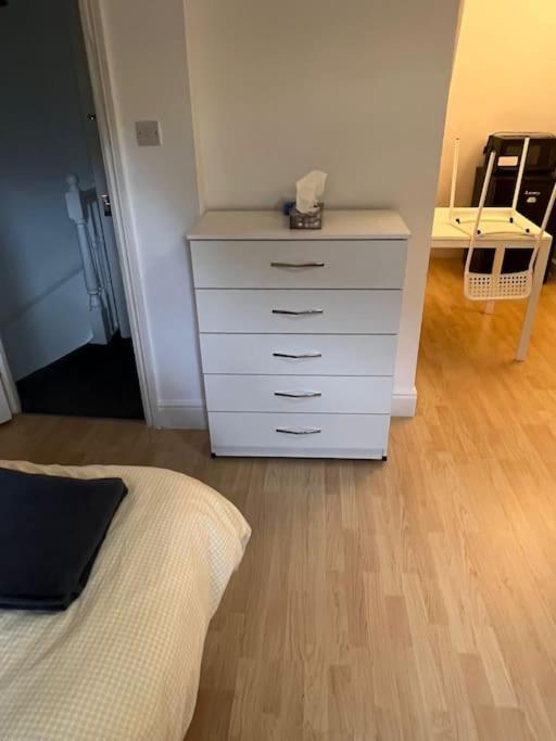 001- Lovely 3-bedroom Very Close To Oxford Street * Londen