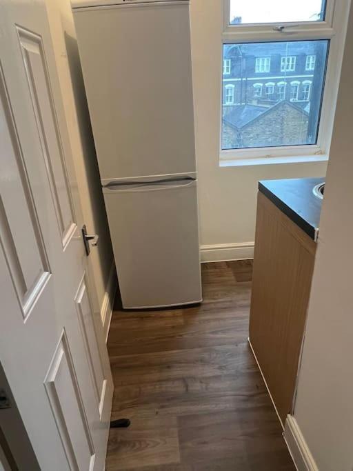 001- Lovely 3-bedroom Very Close To Oxford Street *