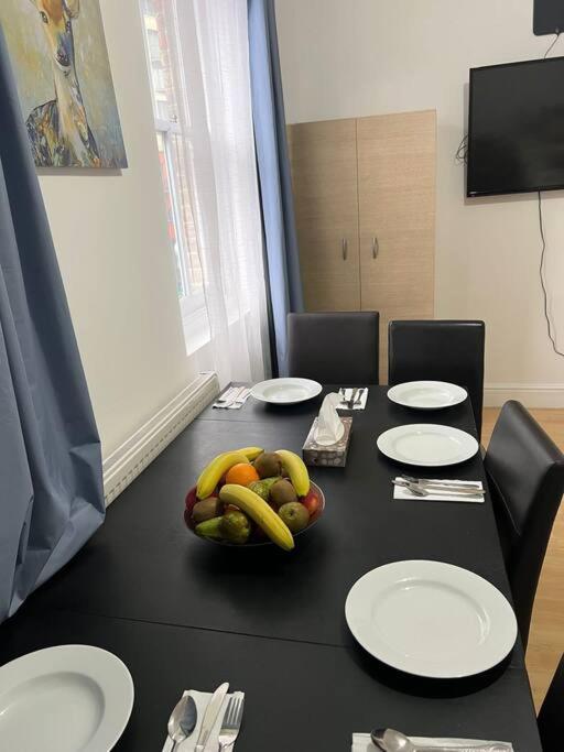 001- Lovely 3-bedroom Very Close To Oxford Street